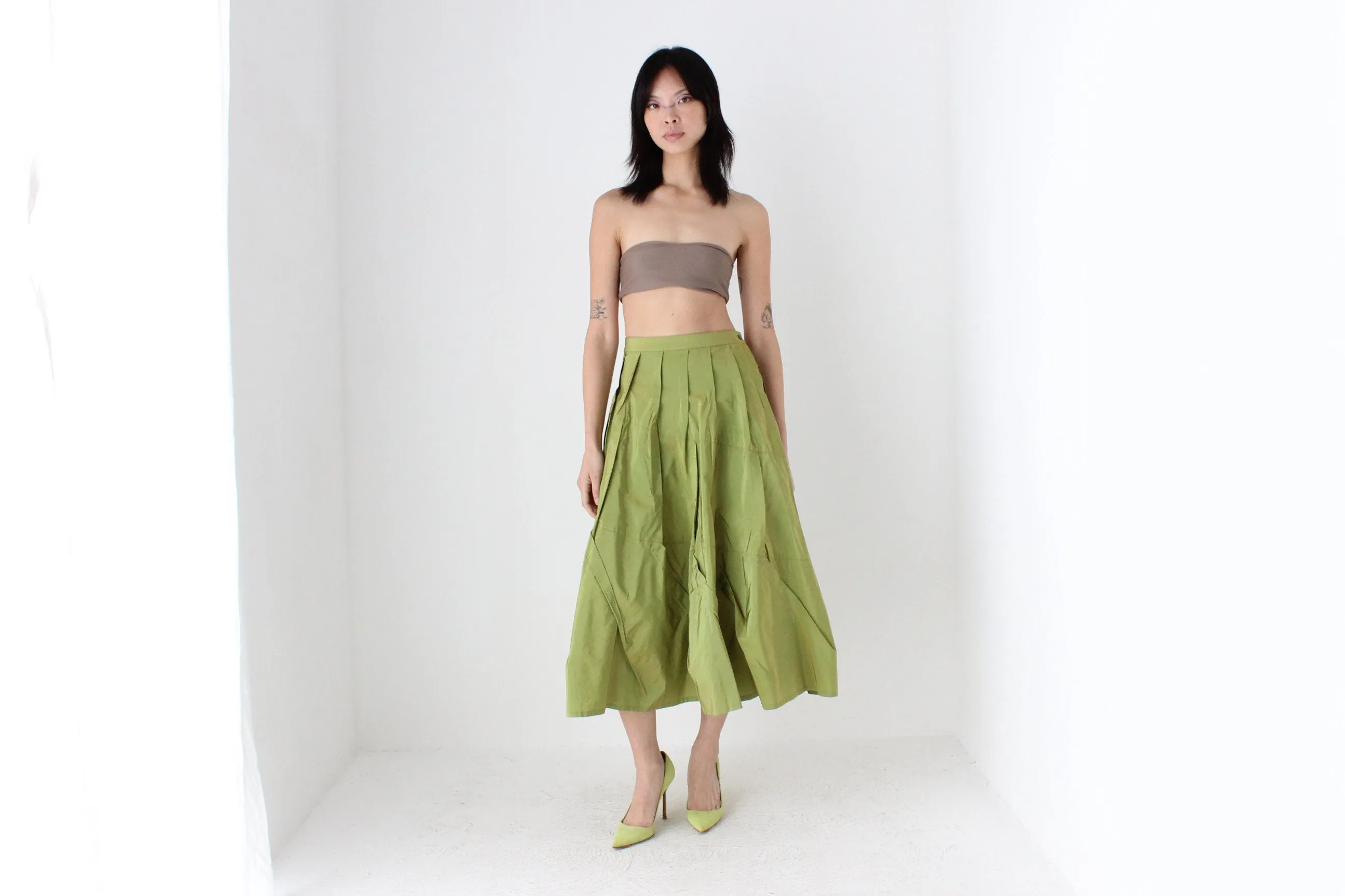 2000s MANOLO BLAHNIK Chartreuse Suede Pumps ~ Euro 38