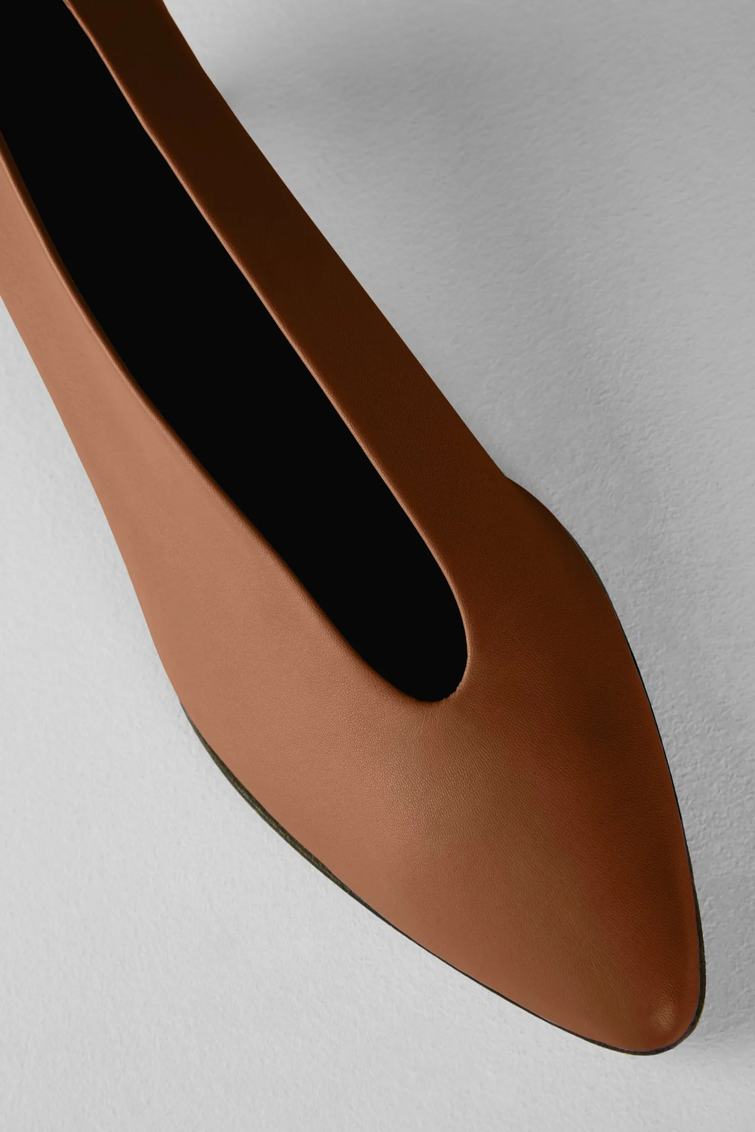 Clara Pumps in Cacao