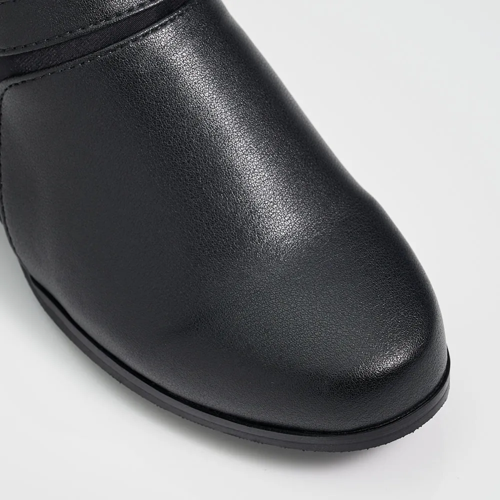 Low Cut Heeled Boots