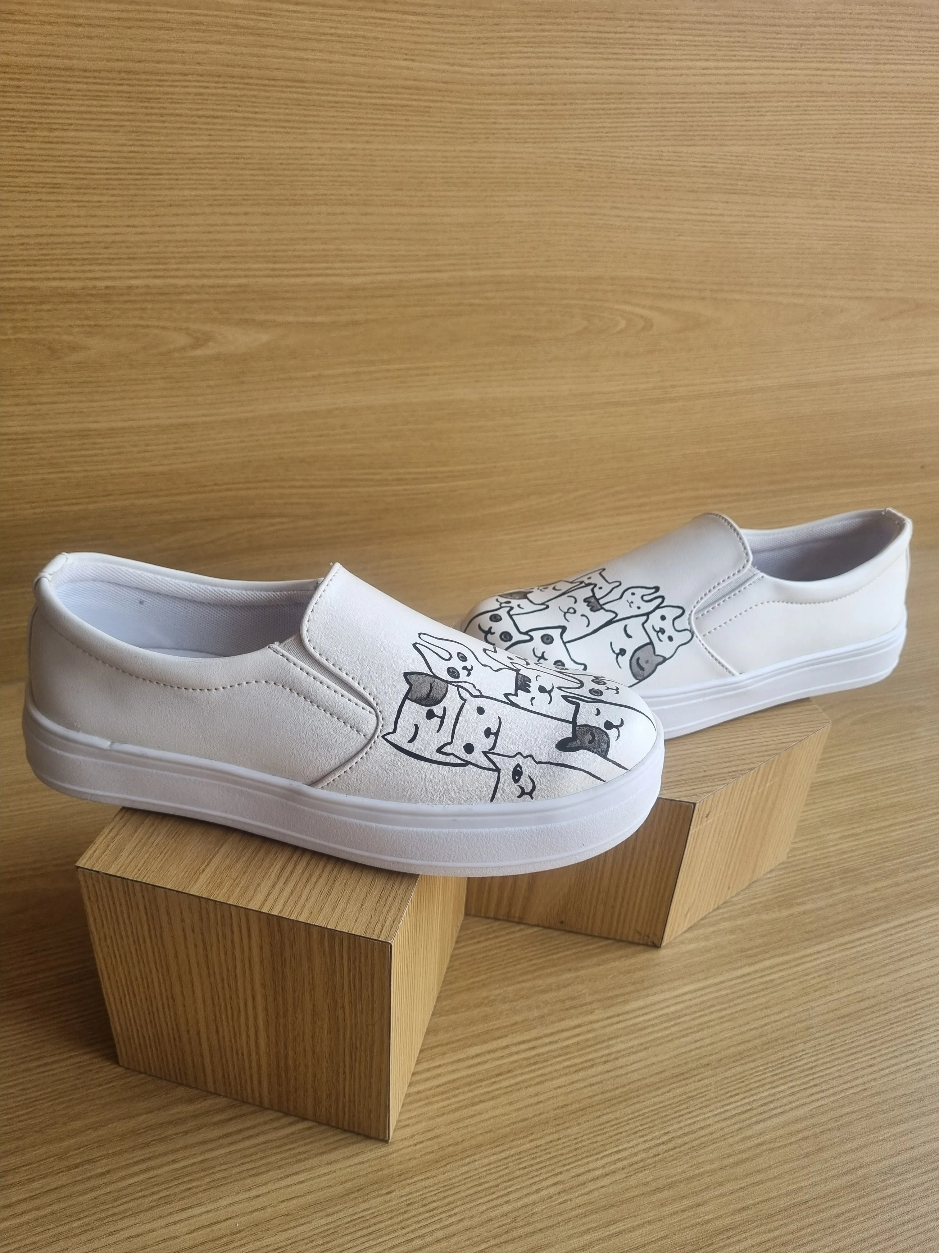 Meow slip-ons