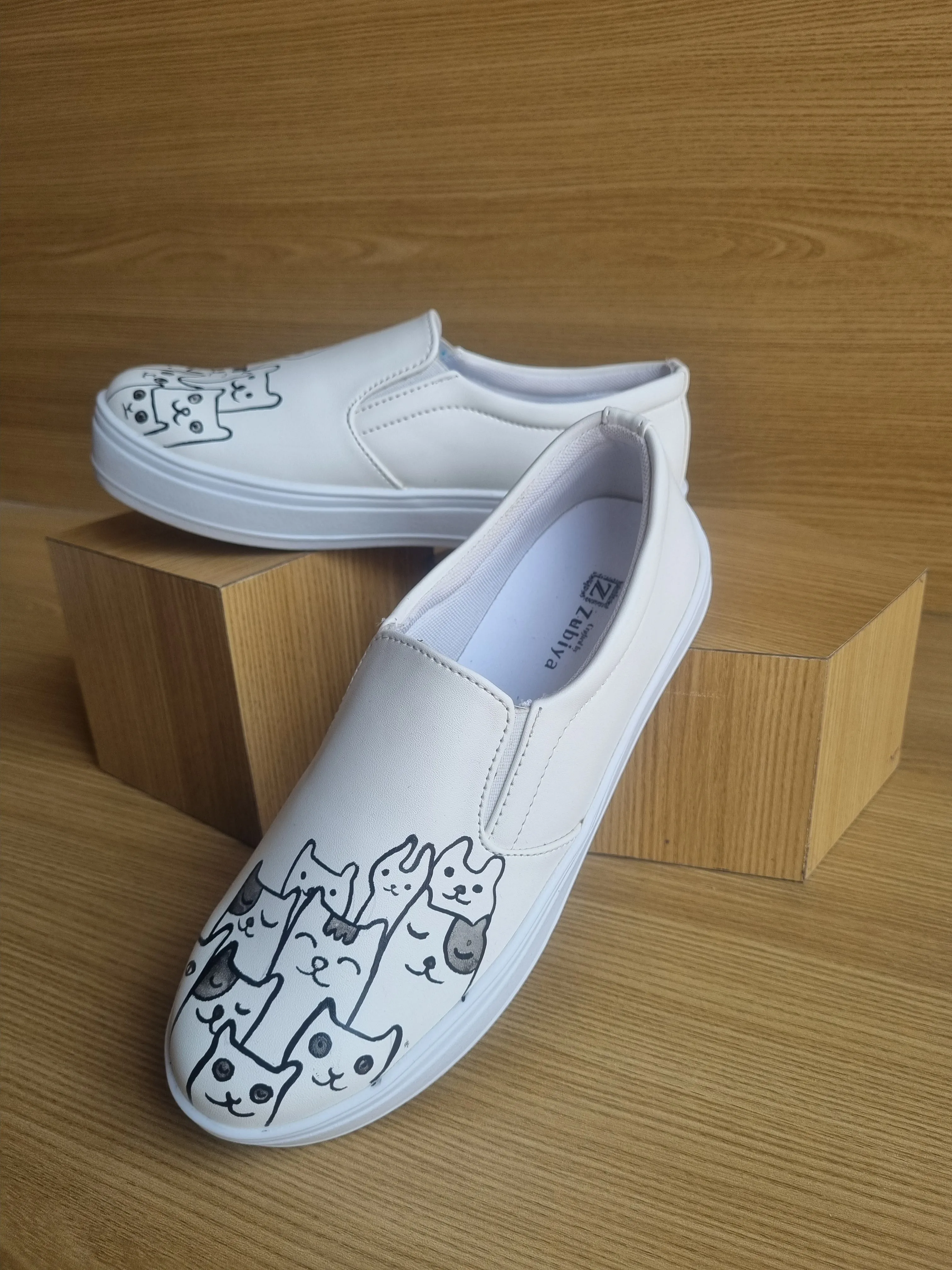 Meow slip-ons