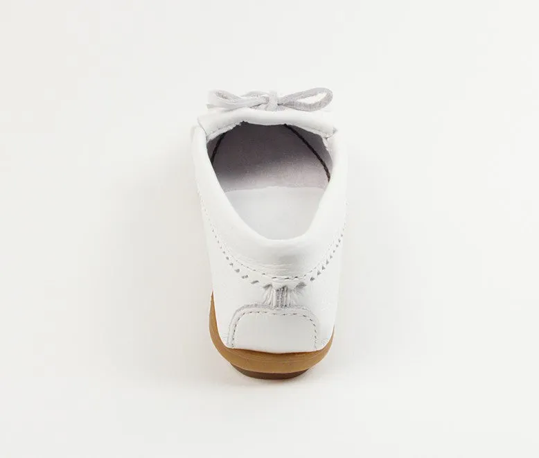 Minnetonka Women's White Thunderbird II Moccasin