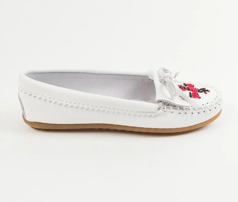 Minnetonka Women's White Thunderbird II Moccasin