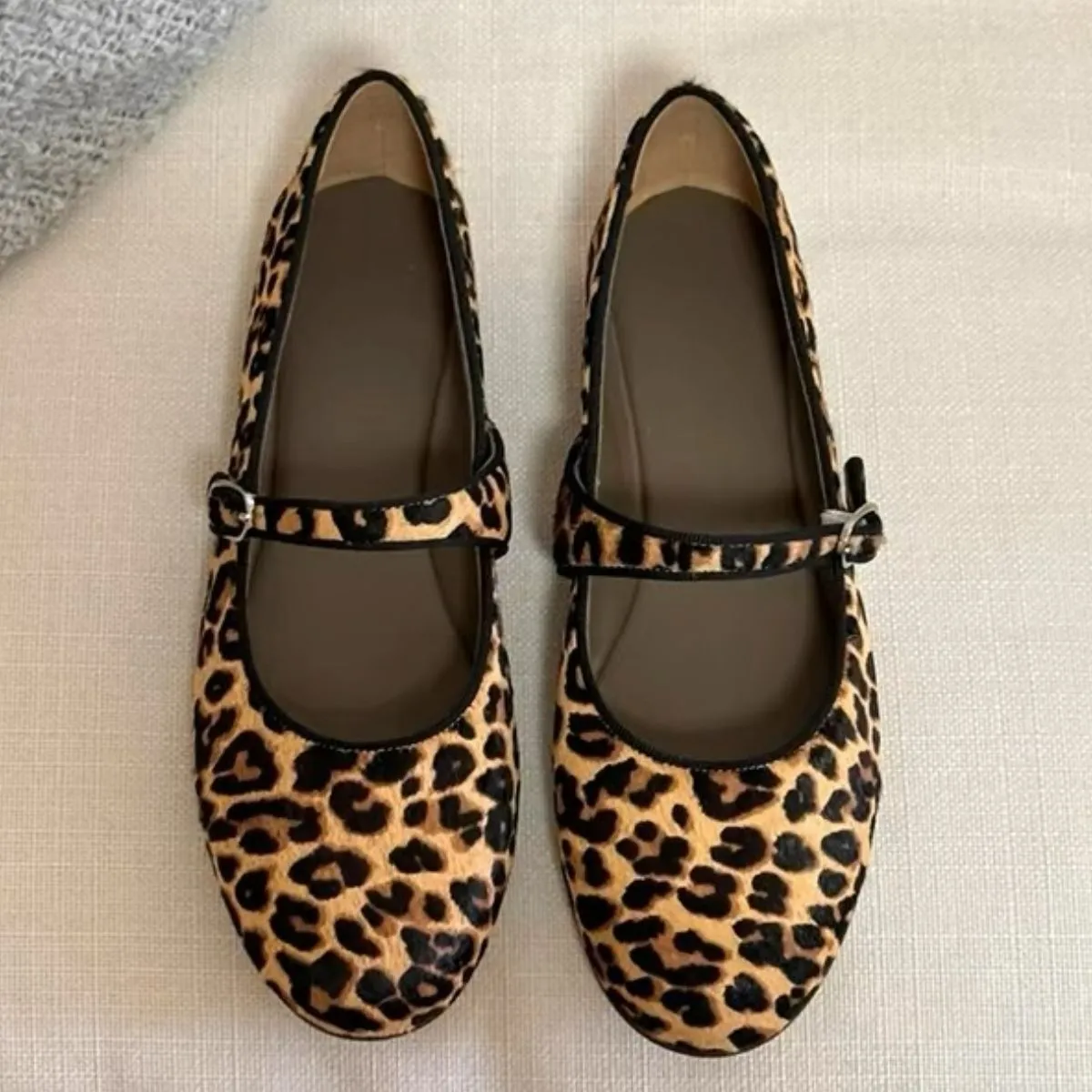 Round Toe Flats Slip-Ons